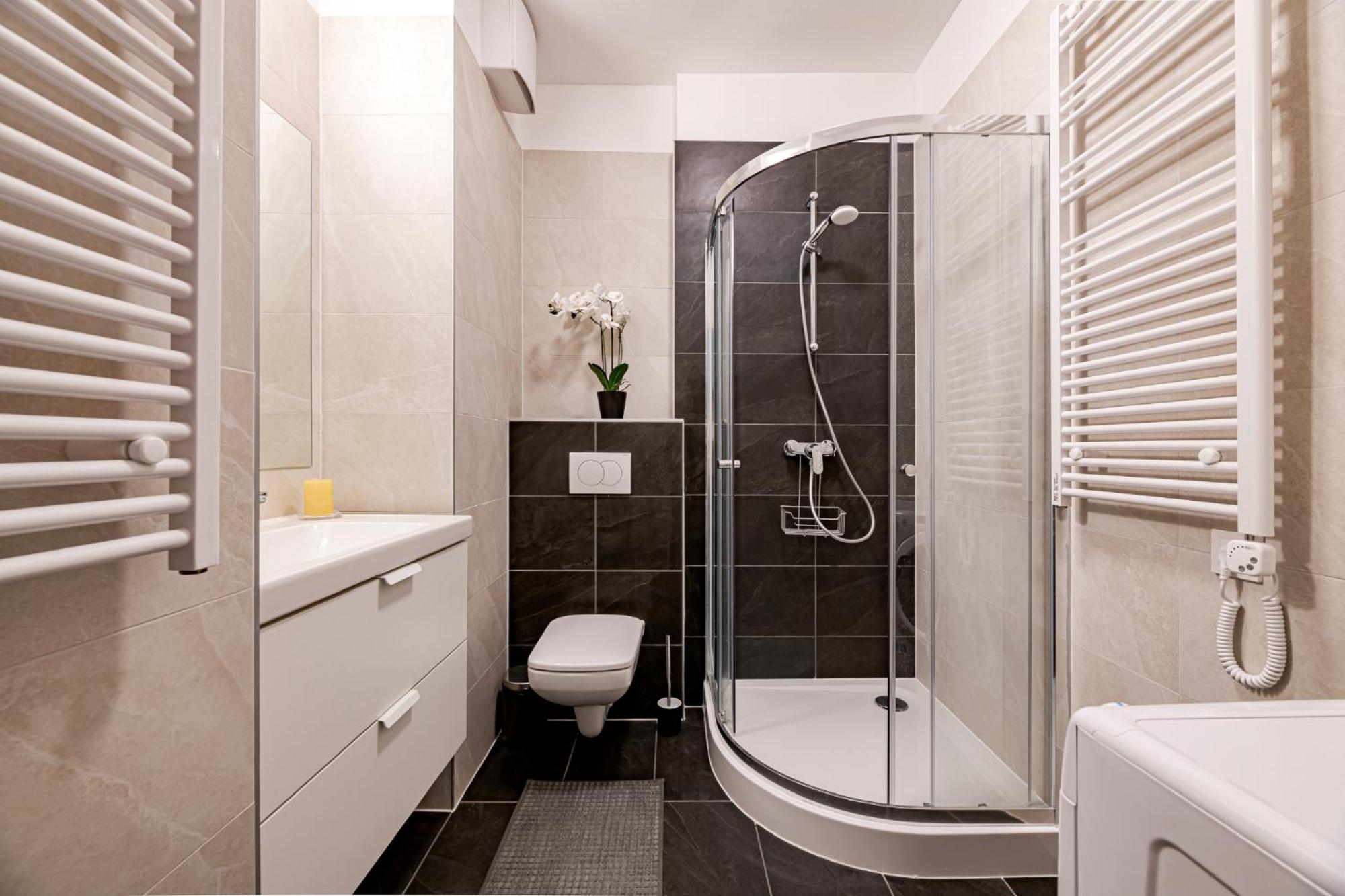 Westside Garden Apartments By Urbanrent บูดาเปสต์ ภายนอก รูปภาพ