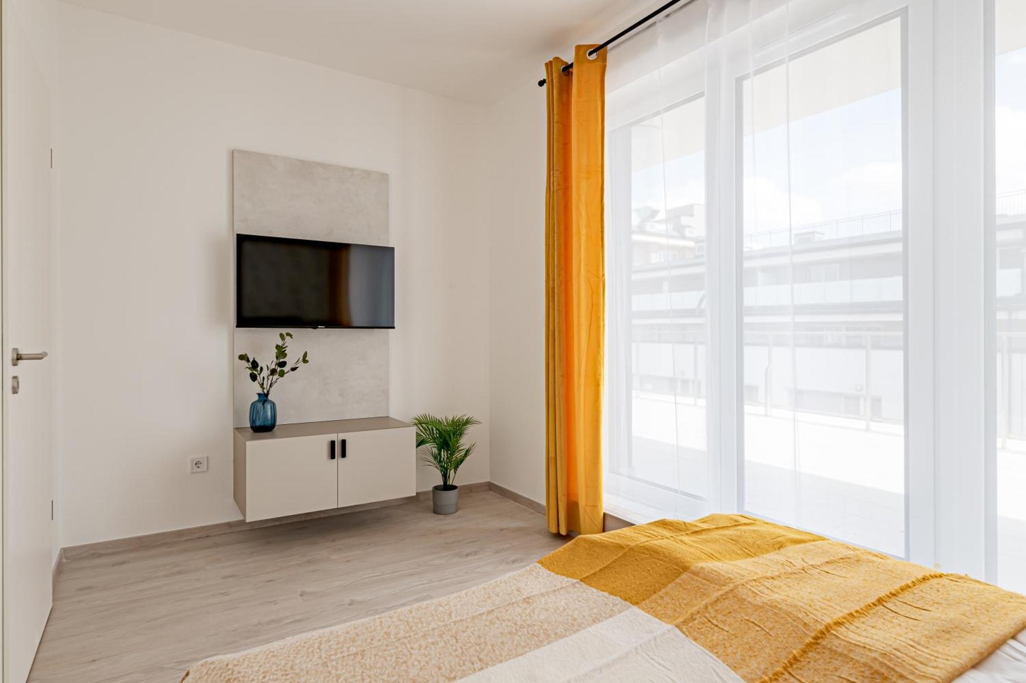 Westside Garden Apartments By Urbanrent บูดาเปสต์ ภายนอก รูปภาพ