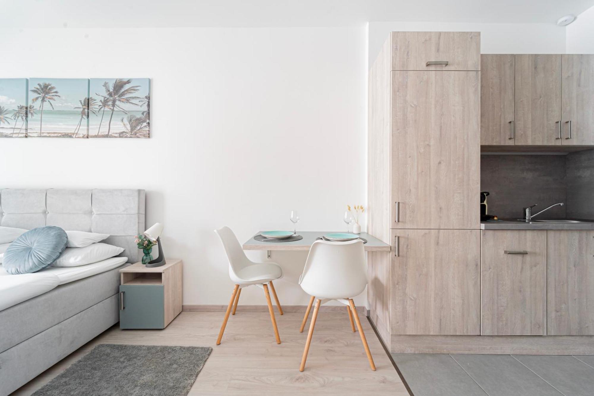 Westside Garden Apartments By Urbanrent บูดาเปสต์ ภายนอก รูปภาพ