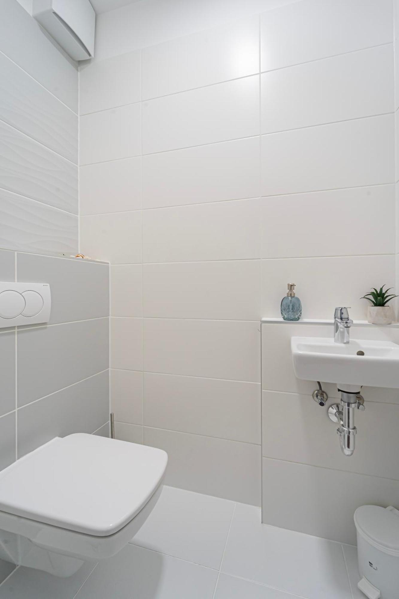 Westside Garden Apartments By Urbanrent บูดาเปสต์ ภายนอก รูปภาพ